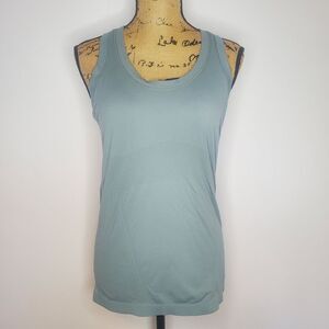 Lululemon Racerback Tank in Light Blue Size 8